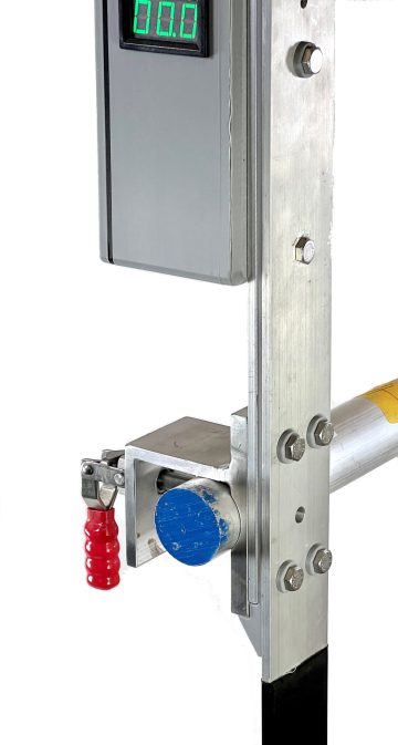 Current density gauge on round bus bar